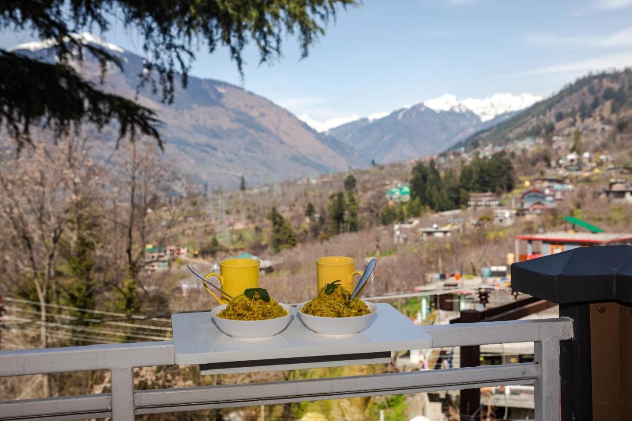 Anand Vardhan Hotel Manali (Himachal Pradesh)