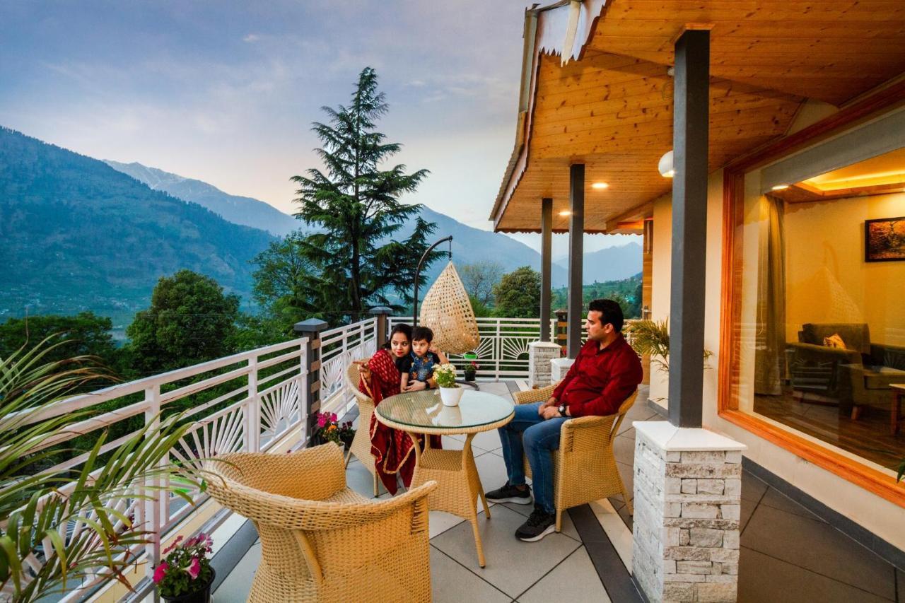 Anand Vardhan Manali (Himachal Pradesh)